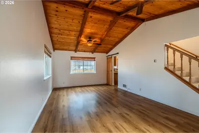 1057 4th St SE, Bandon, OR 97411 - Photo 11