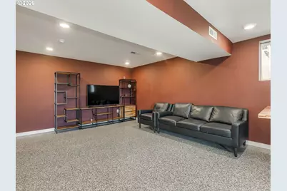 7913 SE Clackamas Rd, Milwaukie, OR 97267 - Photo 31