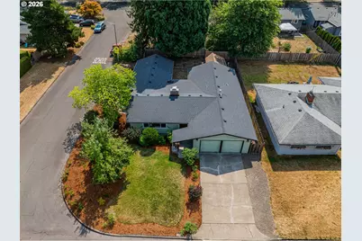 13520 SW Devonshire Dr, Beaverton, OR 97005 - Photo 35