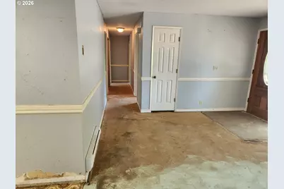 2155 Berwin Ln, Eugene, OR 97404 - Photo 9