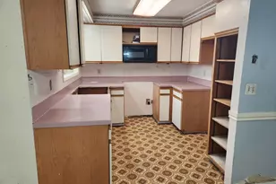 2155 Berwin Ln, Eugene, OR 97404 - Photo 3