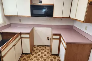 2155 Berwin Ln, Eugene, OR 97404 - Photo 5