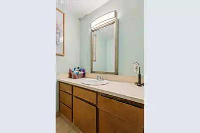 70 SW Williams Dr, Beaverton, OR 97005 - Photo 11