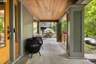 4000 NE Hassalo St, Portland, OR 97232 - Photo 5