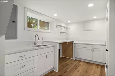 4000 NE Hassalo St, Portland, OR 97232 - Photo 41