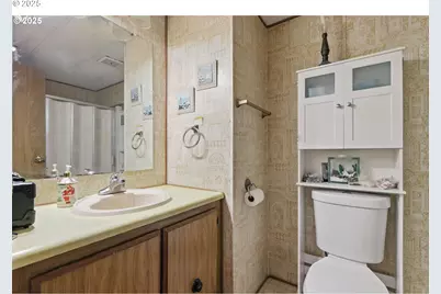 21100 NE Sandy Blvd #52, Fairview, OR 97024 - Photo 5