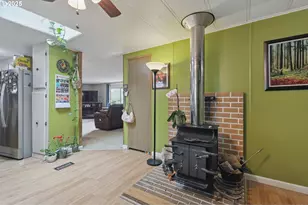 21100 NE Sandy Blvd, Fairview, OR 97024 - Photo 19