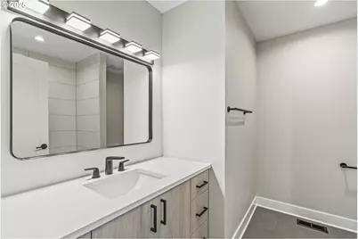 243 NE Hemmingway Dr, Stevenson, WA 98648 - Photo 19