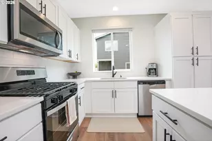 17237 SW Mina Ln, Beaverton, OR 97003 - Photo 11