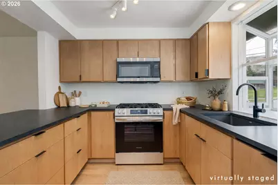 11990 SW Corby Dr #2, Portland, OR 97225 - Photo 3
