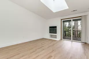 11990 SW Corby Dr, Portland, OR 97225 - Photo 15