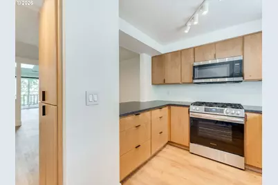 11990 SW Corby Dr #2, Portland, OR 97225 - Photo 5