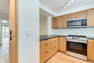 11990 SW Corby Dr, Portland, OR 97225 - Photo 5