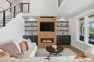 9045 NW Murdock St, Portland, OR 97229 - Photo 5