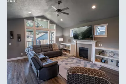 115 NE Megan Dr, Estacada, OR 97023 - Photo 7