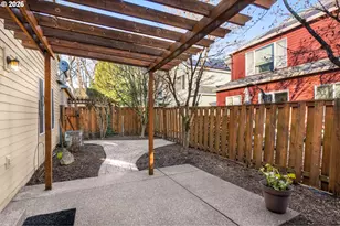 782 NE 61st Ave, Hillsboro, OR 97124 - Photo 29