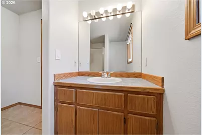 11017 NW 9th Ave, Vancouver, WA 98685 - Photo 15