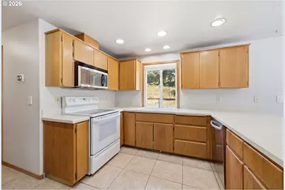 11017 NW 9th Ave, Vancouver, WA 98685 - Photo 9