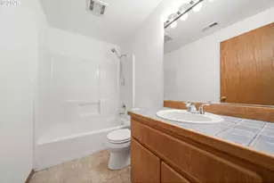 11017 NW 9th Ave, Vancouver, WA 98685 - Photo 17