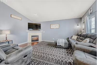 20520 NE Shore View Dr, Fairview, OR 97024 - Photo 7