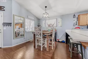 20520 NE Shore View Dr, Fairview, OR 97024 - Photo 9