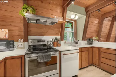 21760 E Tree Swallow Ln, Mount Hood Village, OR 97049 - Photo 13