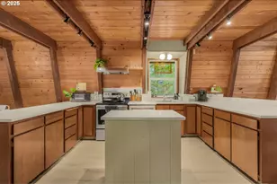 21760 E Tree Swallow Ln, Mount Hood Village, OR 97049 - Photo 11