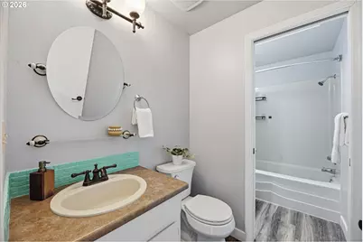 20464 SW Rosa Dr, Beaverton, OR 97078 - Photo 21