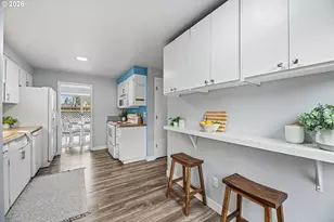 20464 SW Rosa Dr, Beaverton, OR 97078 - Photo 15