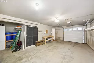 9156 N Pier Park Pl, Portland, OR 97203 - Photo 35