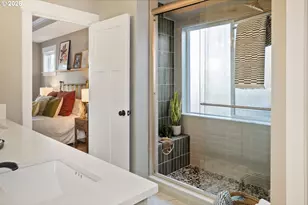 9156 N Pier Park Pl, Portland, OR 97203 - Photo 29