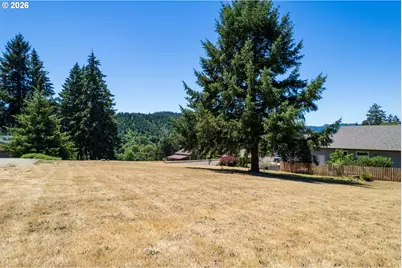 335 Edgeview Dr, Elkton, OR 97436 - Photo 3