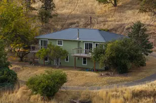 4255 Pleasant Ridge Rd, The Dalles, OR 97058 - Photo 1