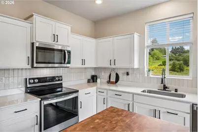 6034 NE 64th St, Vancouver, WA 98661 - Photo 9