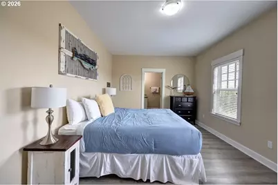 90022 Ocean Dr, Warrenton, OR 97146 - Photo 19