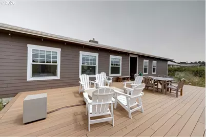 90022 Ocean Dr, Warrenton, OR 97146 - Photo 29