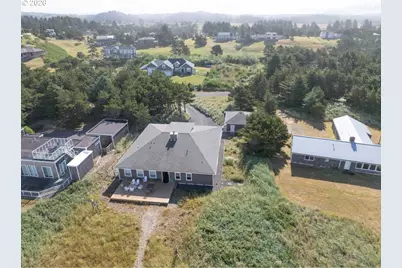 90022 Ocean Dr, Warrenton, OR 97146 - Photo 31