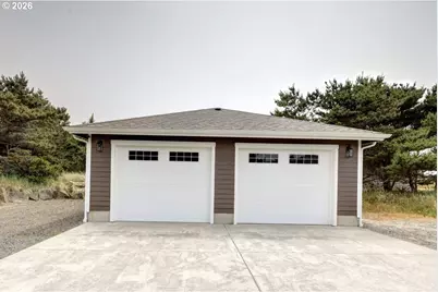 90022 Ocean Dr, Warrenton, OR 97146 - Photo 29