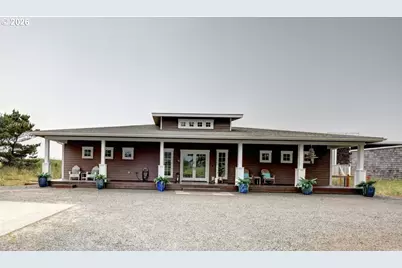 90022 Ocean Dr, Warrenton, OR 97146 - Photo 1