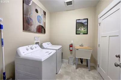90022 Ocean Dr, Warrenton, OR 97146 - Photo 25