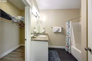 90022 Ocean Dr, Warrenton, OR 97146 - Photo 23