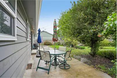 2355 SW Sandalwood Ave, Beaverton, OR 97005 - Photo 23