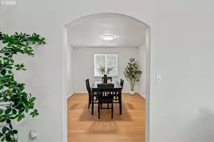 2439 SW 33rd St, Redmond, OR 97756 - Photo 7