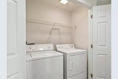 2439 SW 33rd St, Redmond, OR 97756 - Photo 39