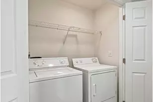 2439 SW 33rd St, Redmond, OR 97756 - Photo 39