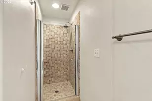 4721 SW Brugger St, Portland, OR 97219 - Photo 17