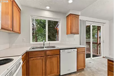 4721 SW Brugger St, Portland, OR 97219 - Photo 11