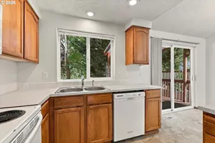 4721 SW Brugger St, Portland, OR 97219 - Photo 11