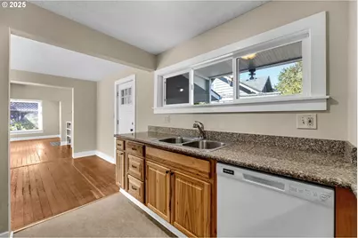 812 Jefferson St, Oregon City, OR 97045 - Photo 21