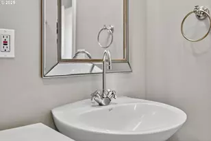 12600 SW Crescent St, Beaverton, OR 97005 - Photo 33